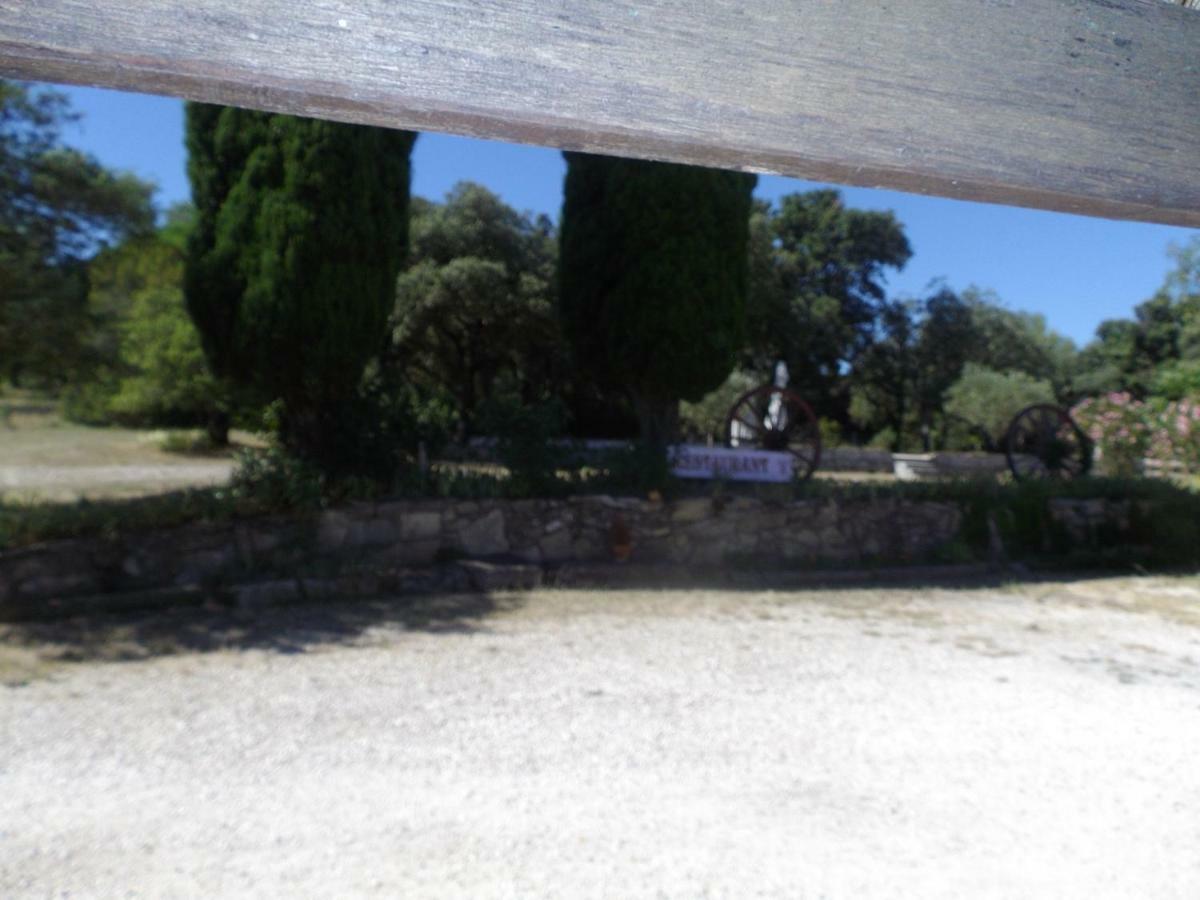 נים Auberge Des Garrigues מראה חיצוני תמונה